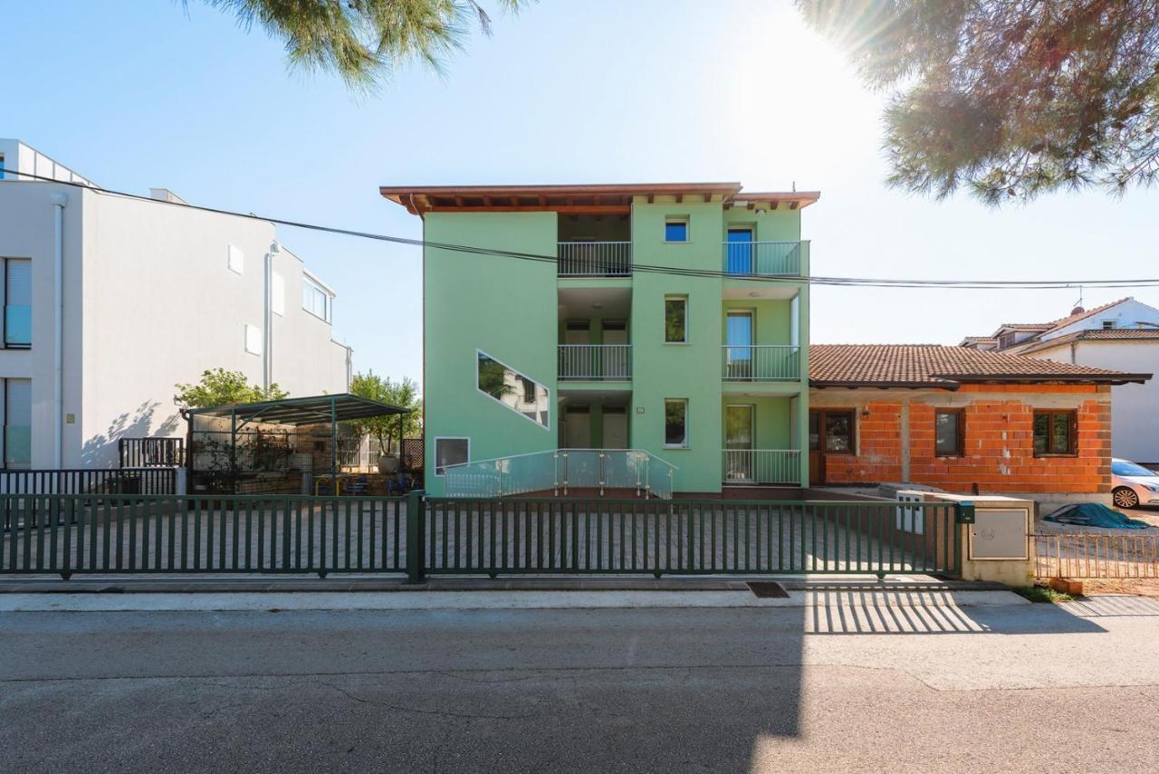 Andrea House With Apartments ウマグ エクステリア 写真