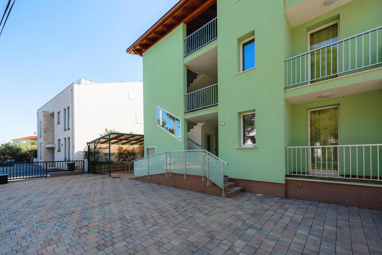 Andrea House With Apartments ウマグ エクステリア 写真