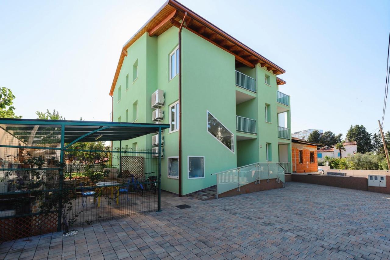 Andrea House With Apartments ウマグ エクステリア 写真