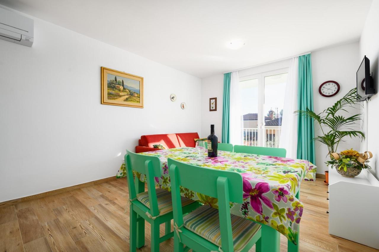 Andrea House With Apartments ウマグ エクステリア 写真