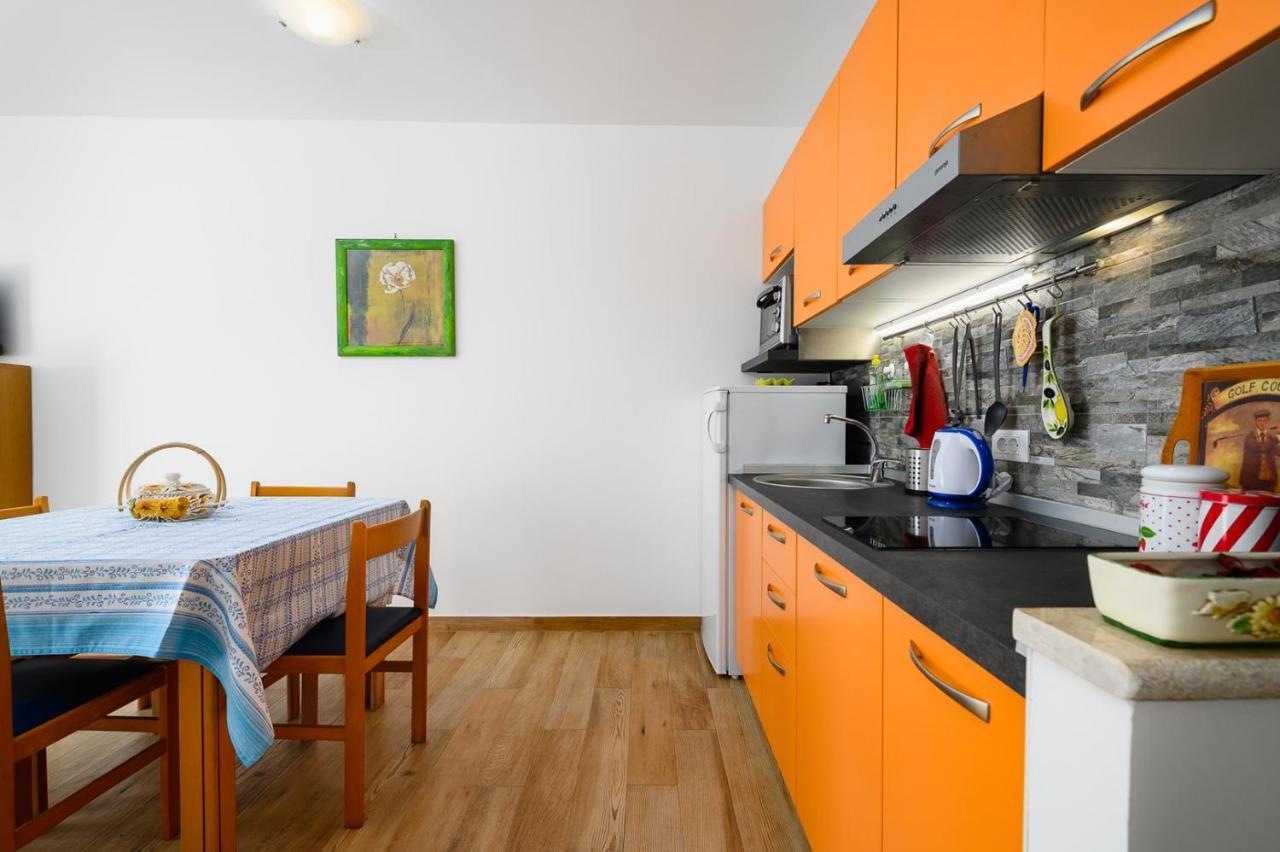 Andrea House With Apartments ウマグ エクステリア 写真