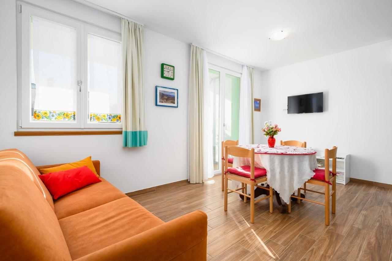Andrea House With Apartments ウマグ エクステリア 写真