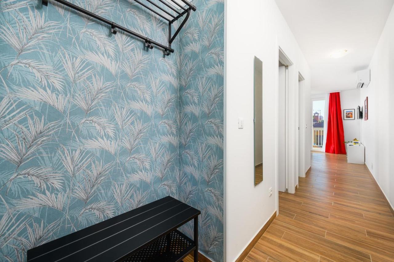Andrea House With Apartments ウマグ エクステリア 写真