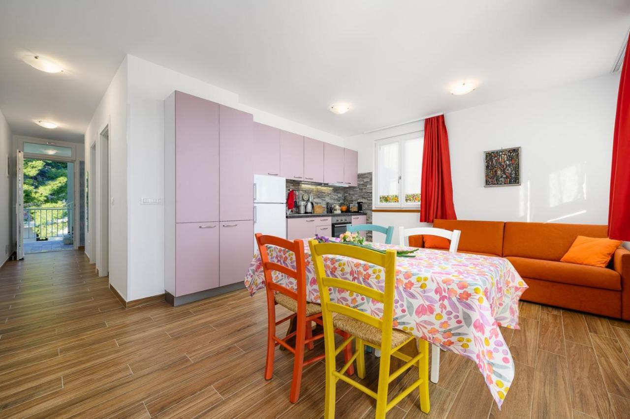 Andrea House With Apartments ウマグ エクステリア 写真