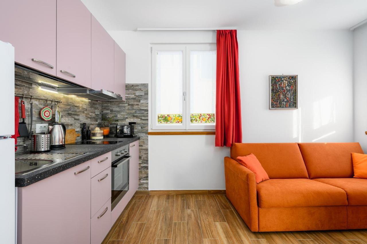 Andrea House With Apartments ウマグ エクステリア 写真